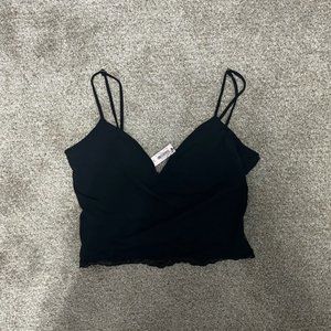vs cropped lace cami